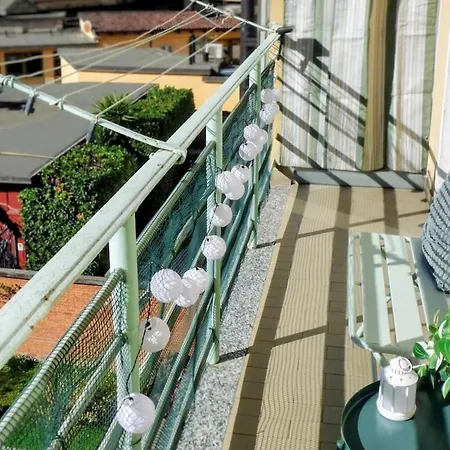 Casa Lo, Bright And Happy 都灵